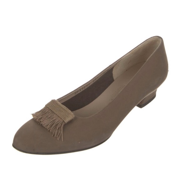Salvatore Ferragamo Vara Flats Size 6 Brown Leather Bow Tassel Low Heel